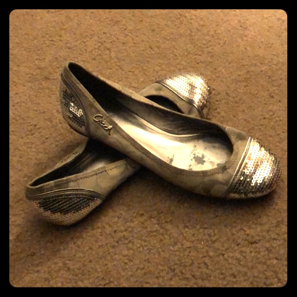 Coach flats
